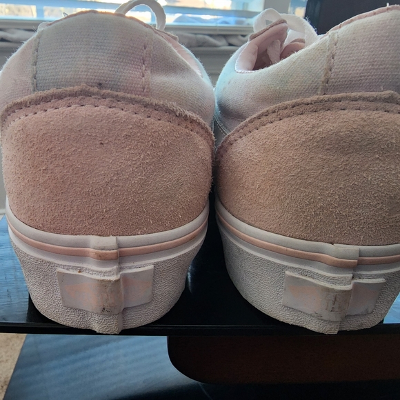 Sneakers - Picture 3 of 11